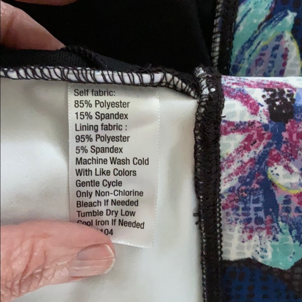 Zelos Sports Bra Like New - Picture 6 of 7